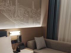 -丽呈睿轩酒店(广州北京路步行街农讲所地铁站店)