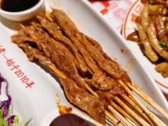 -威记烧嘢·南宁烧烤·超级生牛(绿地店)