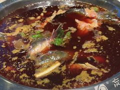 -忘情水鱼头·鲜鱼火锅(滨江中路店)