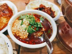 -成都你六姐·牛肉冒菜(上海环宇荟店)