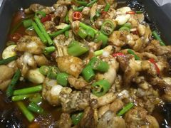 紫苏牛蛙-蛙蛙叫干锅年代(簋街总店)