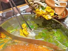 -黔诚多彩火锅(甲秀楼店)
