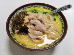 招牌黄鱼面-明呈黄鱼面馆(斜土路店)