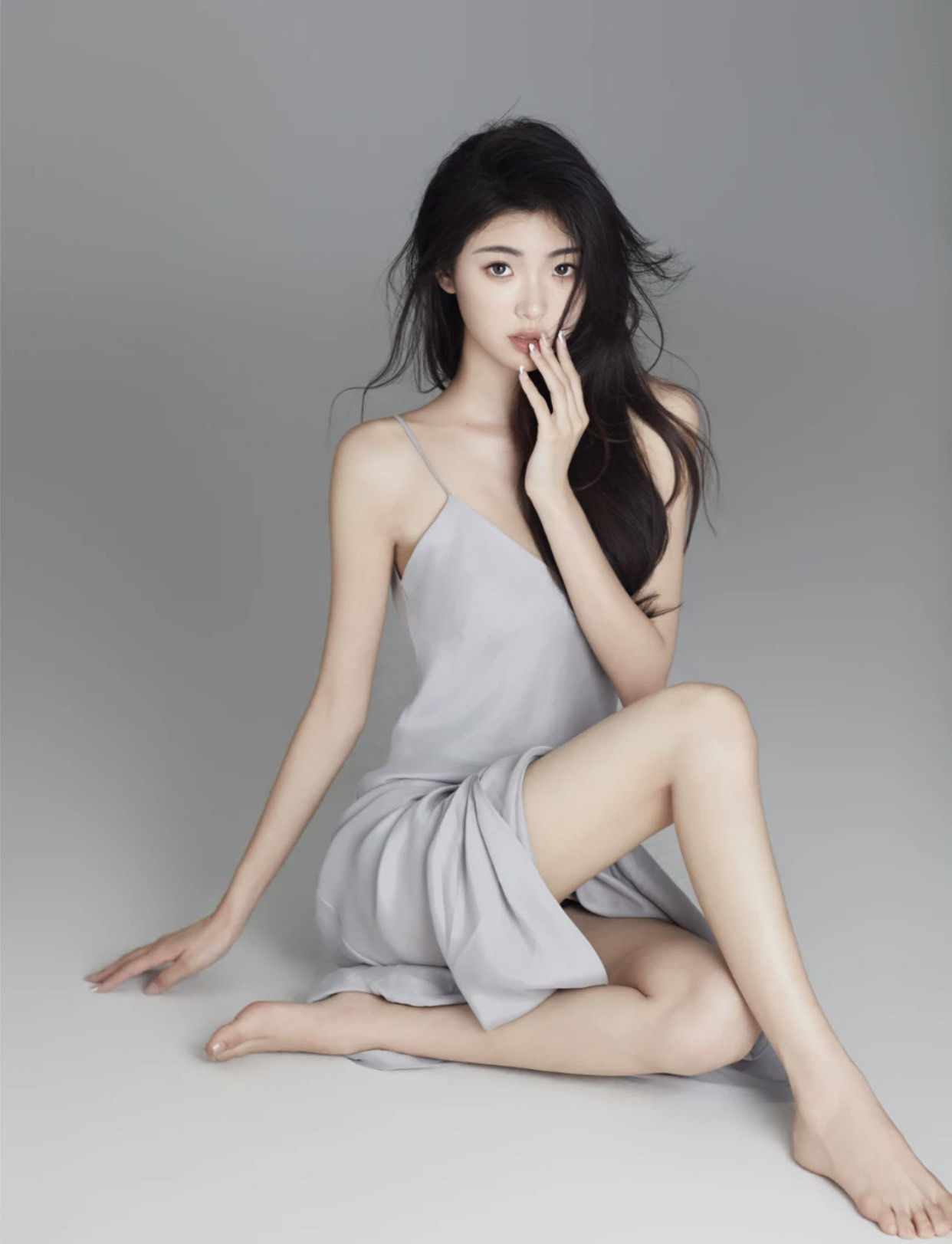 美人姜佩瑶靓丽写真显露工作线！不是丰乳肥臀也性感撩人