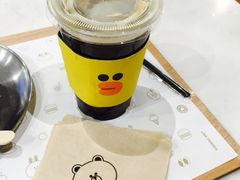 -LINE FRIENDS Garosu-gil Flagship Store