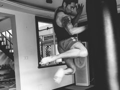 -Liking Fit24小时智能健身(金汇路韩国街店)