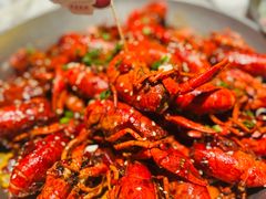 -巴厘龙虾·榜首油焖大虾(音乐学院·沿江酒馆店)