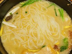 -银米·云南传统过桥米线(双廊黑金冠店)