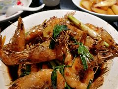 油爆基围虾-老头儿油爆虾·知味杭州(爱琴海购物中心)