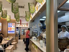 -李与白包子铺(桐梓林店)