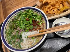 招牌生烫牛肉米线-云阿蛮云南生烫牛肉米线(奉贤路店)