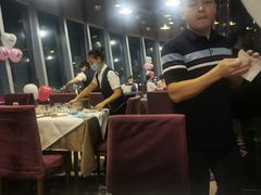 大堂-世贸旋转自助餐厅(360°高空观景店)