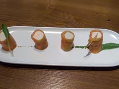 烟熏三文鱼青瓜虾仁-造精酿餐厅