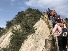 -罗田薄刀峰风景区