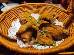 金牌脆皮猪脚-魏铭鱼头捞饭(嘉善店)