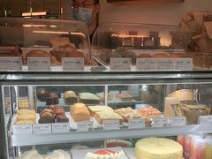 面包甜点陈列柜-Peet's Coffee皮爷咖啡(大学路店)