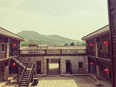 -清风小镇闯关东影视基地