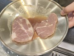 -臻牛烤肉