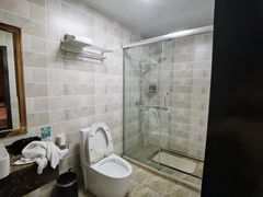 -雅夫酒店(西安市图书馆地铁站店)