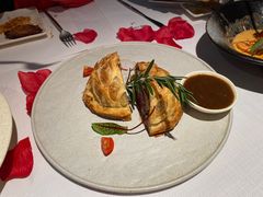 -春树下·树屋花房西餐厅(罍街AS1980店)