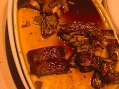 -八府香鸭·啫啫煲(华山路店)