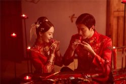 -易摄影婚纱摄影工作室