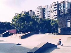 -小小特工运动馆(宝山三邻桥中心)