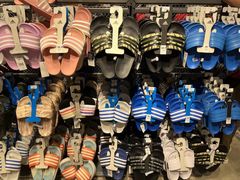 -砂之船奥莱(南京江宁店)