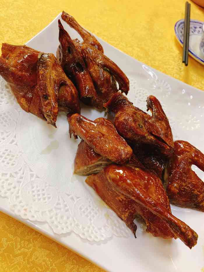 鸽王世家-"就在家附近,原来好像不是这个店名,现在叫.