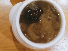 银耳汤-肘子酥·天津菜·特色捞面(德云社店)