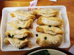 牛肉鍋貼-小姜锅贴(凤凰街店)