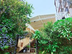-花苑里咖啡(威远店)
