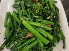 油渣炒菜心-美极鲜食坊(宝安南路店)