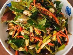 折耳根拌胡豆-天回镇何氏豆腐(总店)