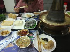 -楼外楼大刀肉传统火锅居(幸福街店)