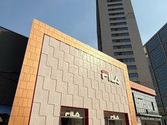 -百年港湾奥特莱斯(香炉礁店)
