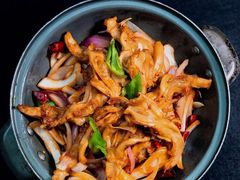 -湖庭壹品鸭王·传统北京烤鸭·别墅私房菜·庭院宵夜(江宁店)