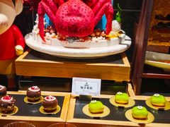 -雍容荟帝王蟹活龙虾展台自助(IFS黑金店)