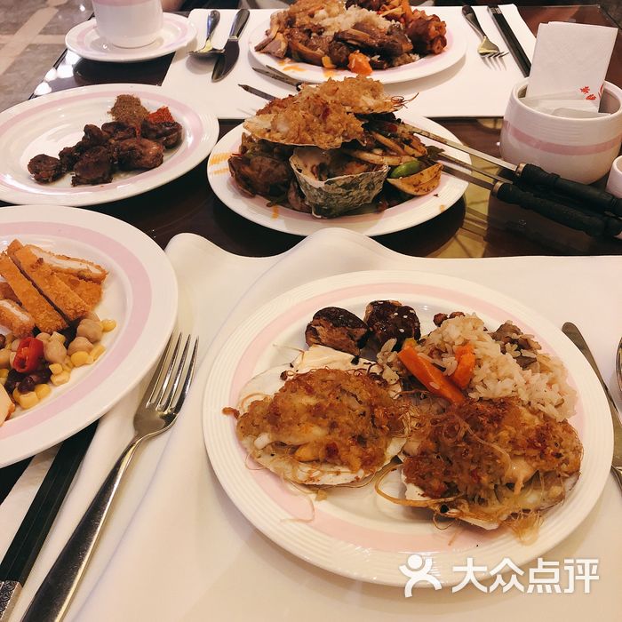 新疆大厦品悦大巴扎自助西餐厅