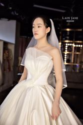 -Lady  Jane高端婚纱礼服馆