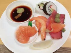 -上海西藏大厦万怡自助餐厅(徐汇店)