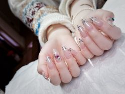 -沫儿·美甲美睫·半永久·皮肤管理