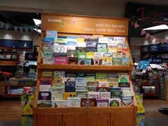 -西西弗书店&矢量咖啡(凯德晶萃广场店)