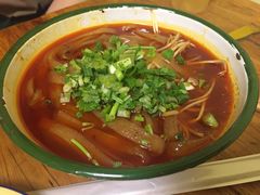 -拈签一笑黄牛肉辣卤串串