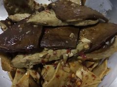 卤煮三角香干-清泉食杂店