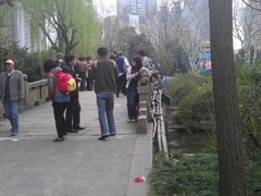 事发在小桥中央-御花园·粤菜·海鲜火锅(中山公园店)