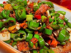 辣椒炒肉-鸽子侯·家宴·平价海鲜(市图书馆店)