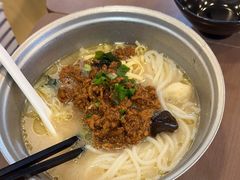 -灵芝妹子海鲜米线(瓦房店新玛特店)