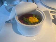 鹅肝酱开心果-弦月窗LUNETTE BY AMANDA(复兴路店)