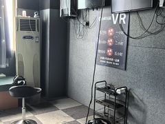 -VR 间客漫·PS电玩·虚拟现实包间游戏电竞(街道口店)
